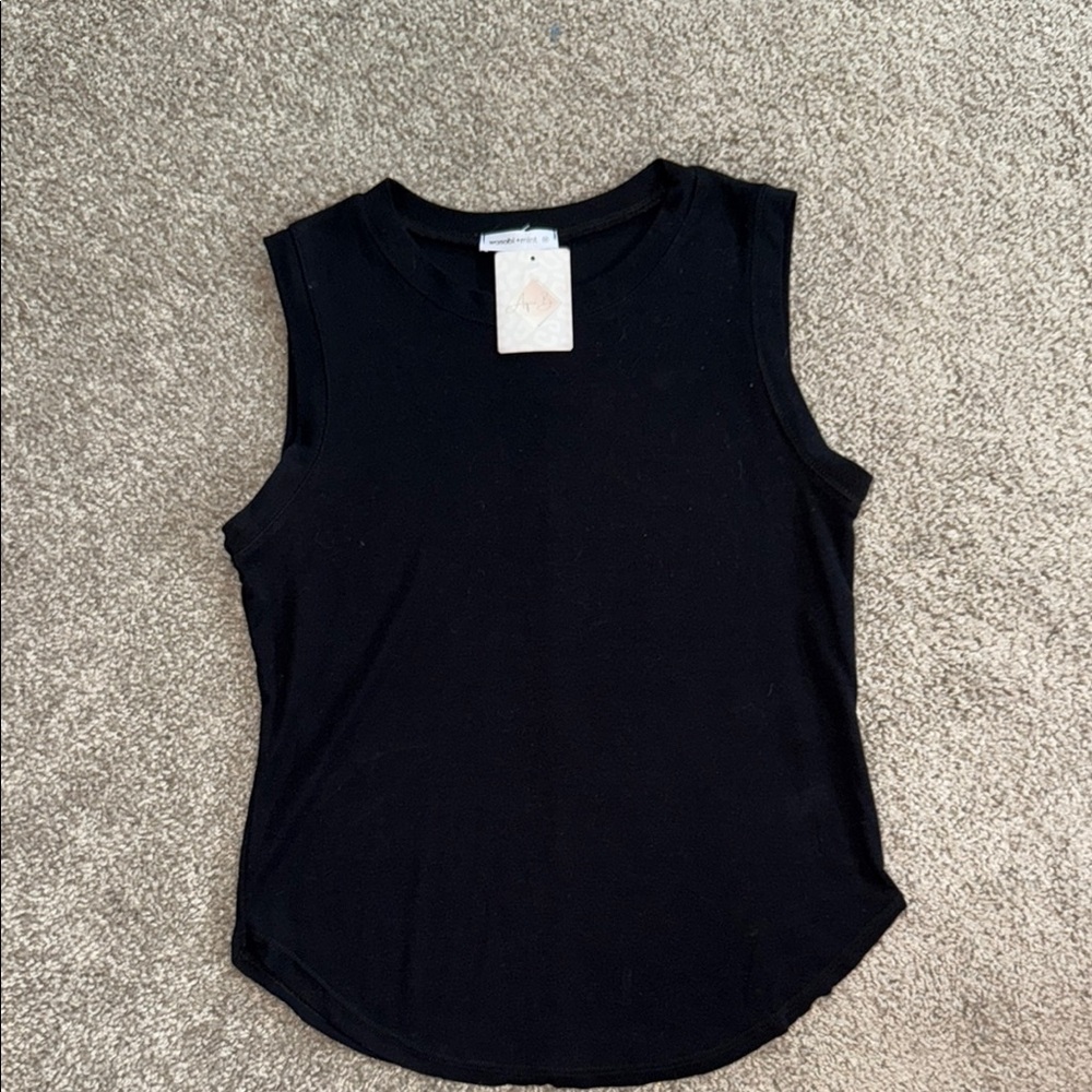 Black Sleeveless Top